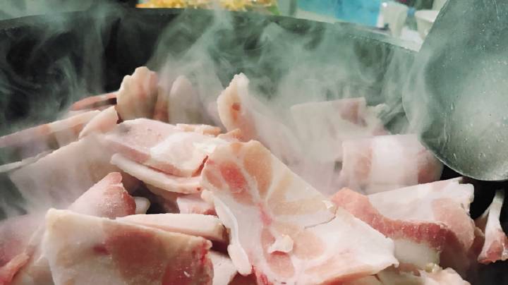 开云电竞中国:曝张榕容纪佳松台湾秘密完婚 婚礼现场照流出(图3) 开云电竞中国