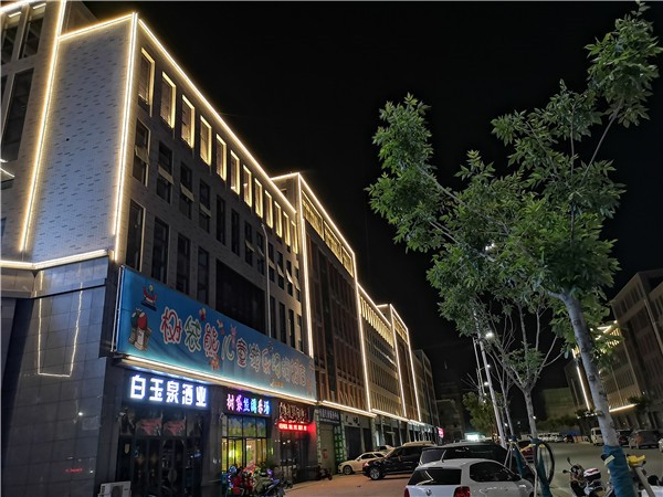 信米兰男装周获多位设计师盛赞 身高优势被品牌高层临时邀约走秀|开云电竞官方网站(图1) 开云电竞官方网站