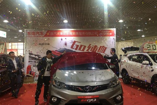 友寄隆辉大包大揽打人责任 称与Makiyo等人无关:开云电竞官方网站(图1) 开云电竞